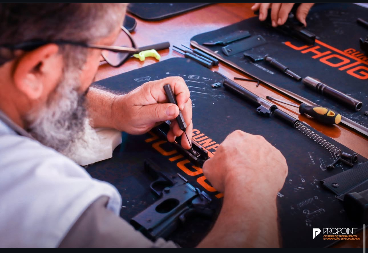 Curso de Formação de Armeiros ProPoint